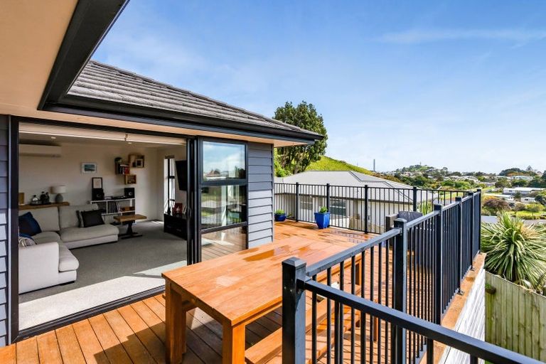 Photo of property in 84a Wallath Road, Westown, New Plymouth, 4310