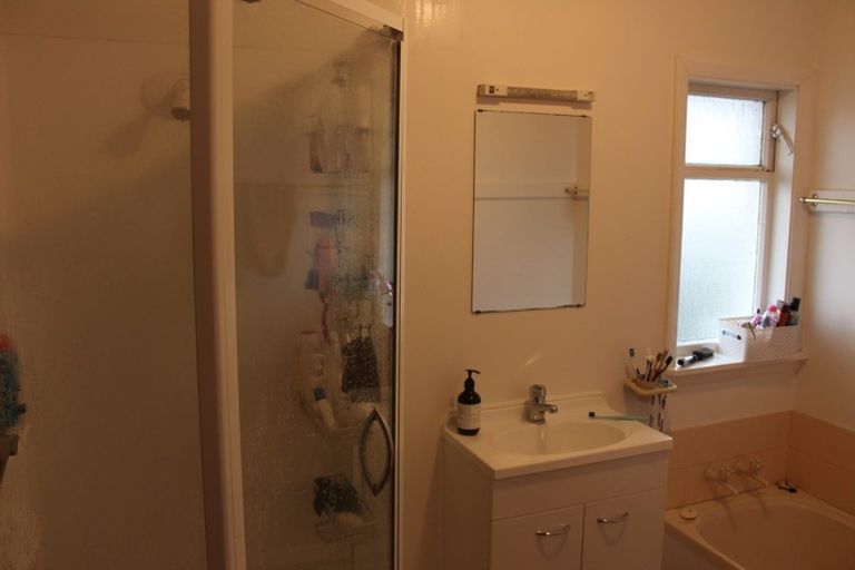 Photo of property in 2 Colman Avenue, Sockburn, Christchurch, 8042