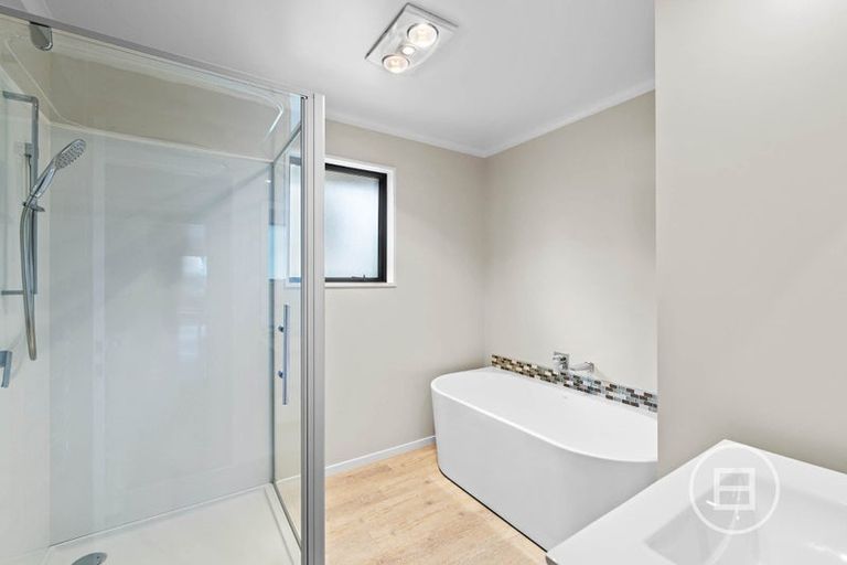 Photo of property in 287a Pine Avenue, South New Brighton, Christchurch, 8062