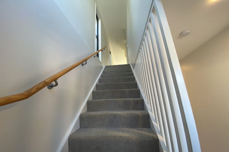 Photo of property in 2/101 Aurora Terrace, Hillcrest, Hamilton, 3216