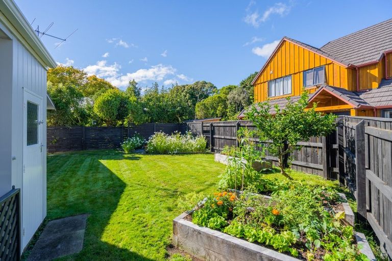 Photo of property in 62 Ngaio Road, Waikanae, 5036