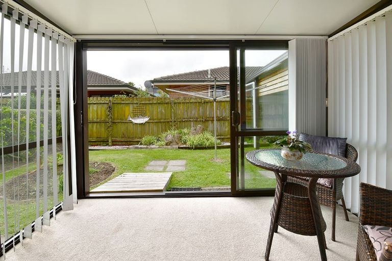 Photo of property in 12 Bellbird Place, Orewa, 0931