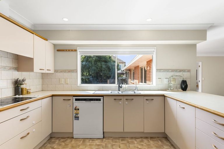 Photo of property in 40 Tralee Terrace, Dannemora, Auckland, 2016