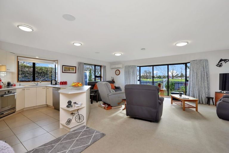 Photo of property in 21 Mona Square, Ashburton, 7700