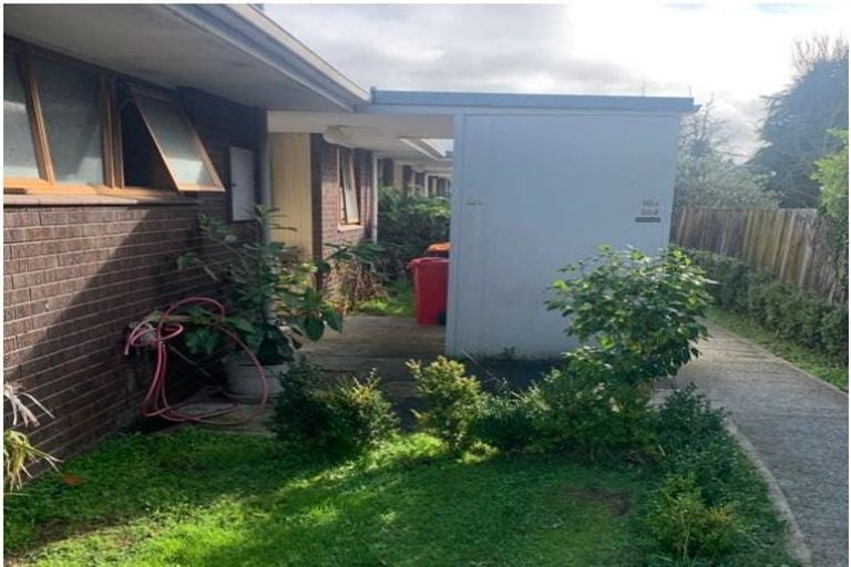 Photo of property in 102-106 Marne Street, Hokowhitu, Palmerston North, 4410