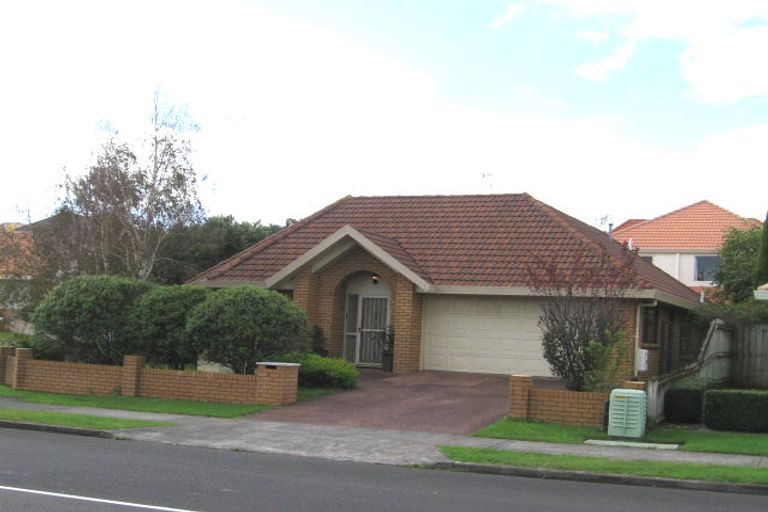 Photo of property in 2/62 Alicia Road, Somerville, Auckland, 2014