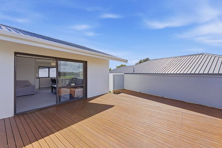 Photo of property in 13d Kipling Drive, Whalers Gate, New Plymouth, 4310