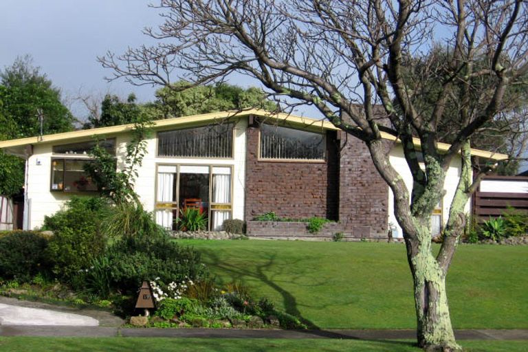 Photo of property in 19 Haast Place, Awapuni, Palmerston North, 4412