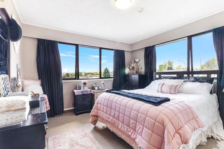 Photo of property in 1 Bata Place, Pomare, Rotorua, 3015