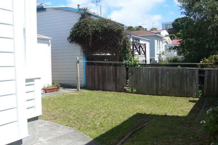 Photo of property in 78 Tasman Street, Mount Cook, Wellington, 6021