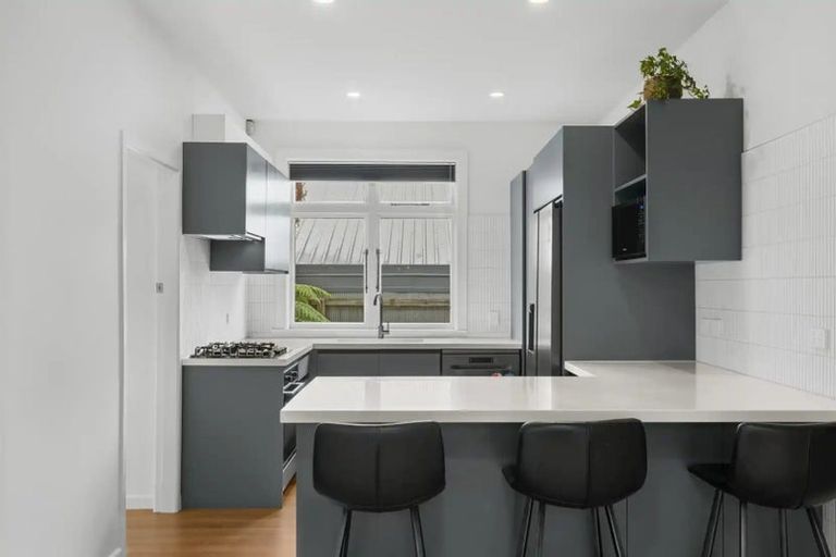 Photo of property in 166 Lyttelton Street, Spreydon, Christchurch, 8024