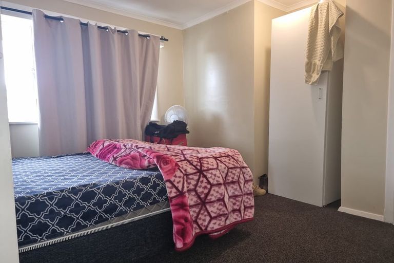 Photo of property in 9 Foster Street, Taita, Lower Hutt, 5011