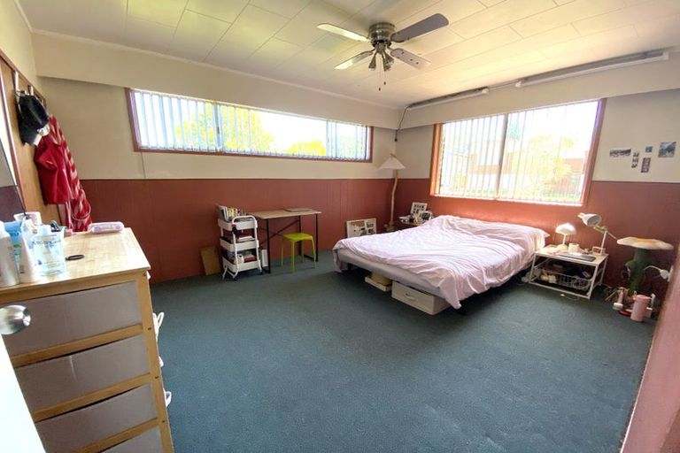 Photo of property in 87 Sycamore Drive, Sunnynook, Auckland, 0620