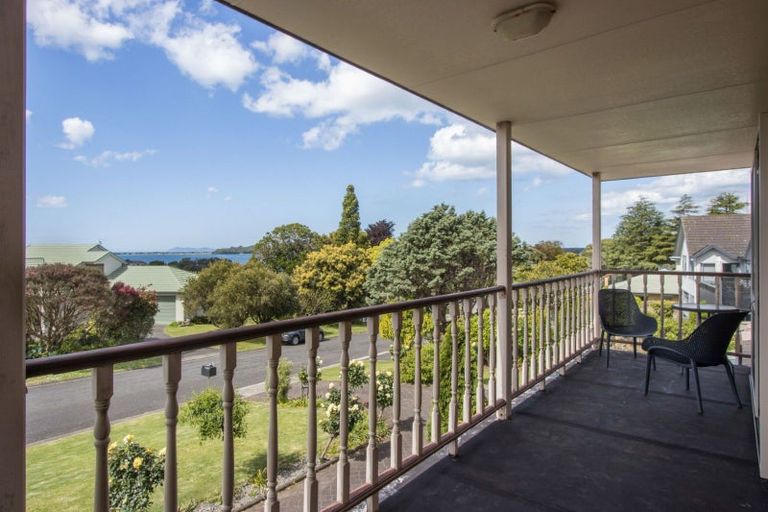 Photo of property in 2 Baigent Place, Tanners Point, Katikati, 3177
