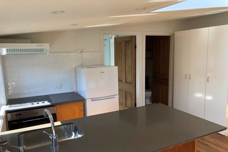 Photo of property in 1/115 Fifield Terrace, Opawa, Christchurch, 8023