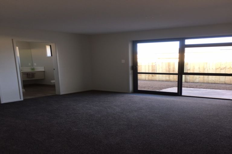 Photo of property in 18 Cupples Street, Papamoa Beach, Papamoa, 3118