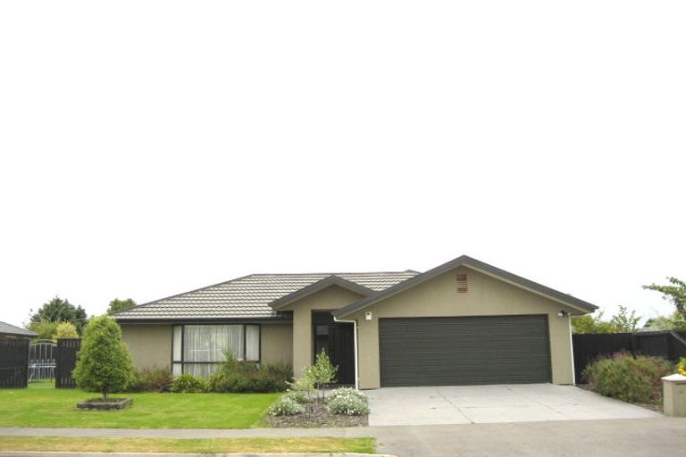 Photo of property in 42 Puhara Avenue, Parklands, Christchurch, 8083