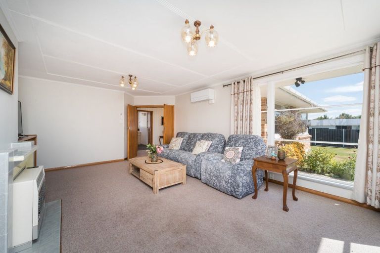 Photo of property in 7 Innes Place, Roslyn, Palmerston North, 4414