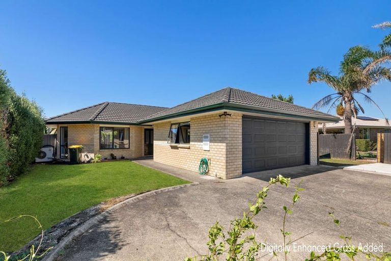 Photo of property in 11 O'sullivan Place, Waiuku, 2123