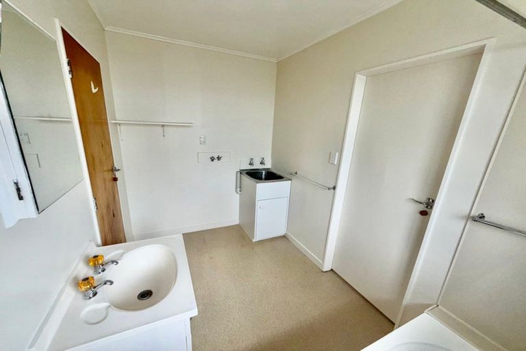 Photo of property in 3/12 Fraser Street, Wainuiomata, Lower Hutt, 5014