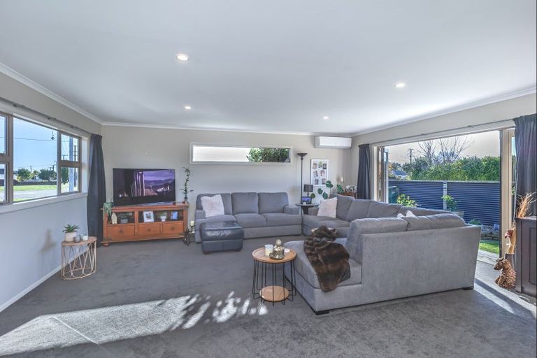 Photo of property in 166 Bartholomew Road, Levin, 5510