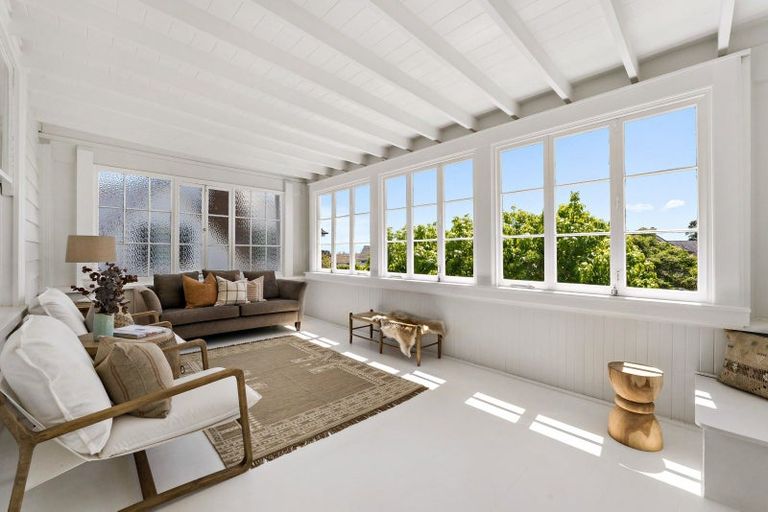 Photo of property in 52 Bassett Road, Remuera, Auckland, 1050