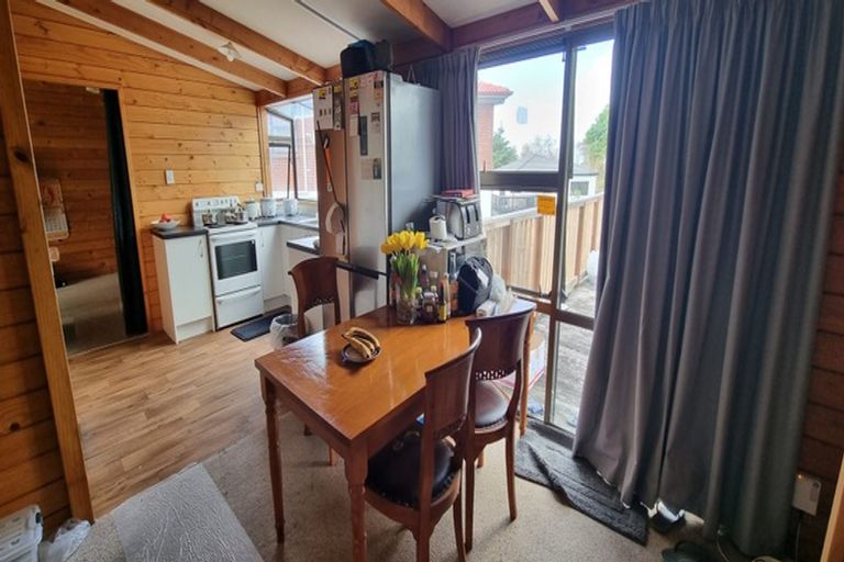 Photo of property in 96 Waimumu Road, Massey, Auckland, 0614