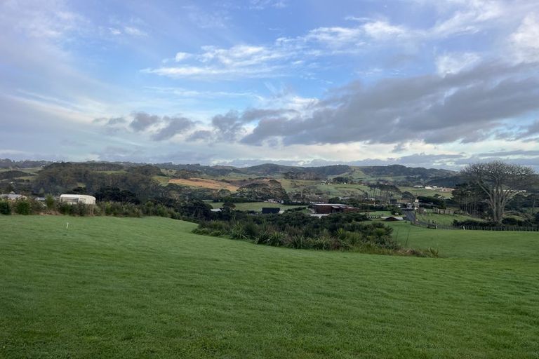 Photo of property in 96 Amreins Road, Waitakere, 0782