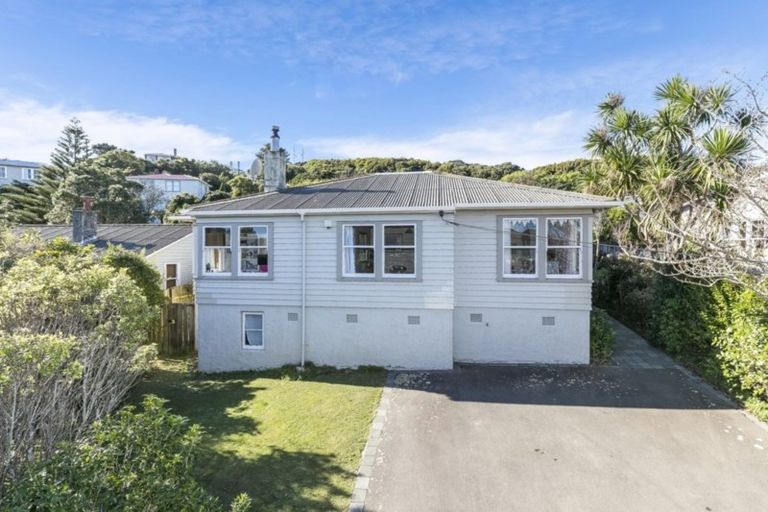 Photo of property in 27 Victory Avenue, Karori, Wellington, 6012