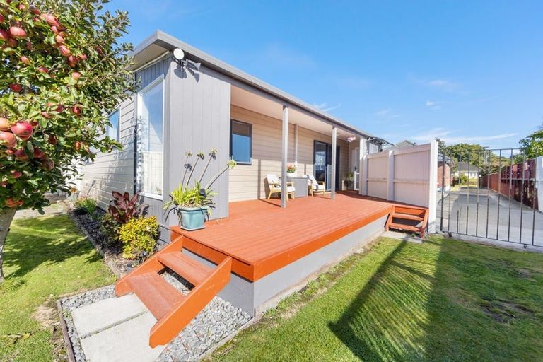 Photo of property in 20a Tiora Place, Upper Riccarton, Christchurch, 8041