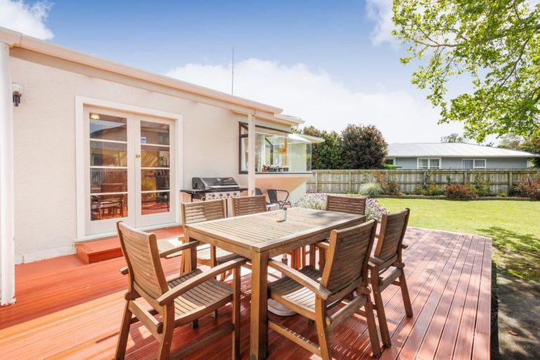 Photo of property in 27 Winchester Street, Awapuni, Palmerston North, 4412