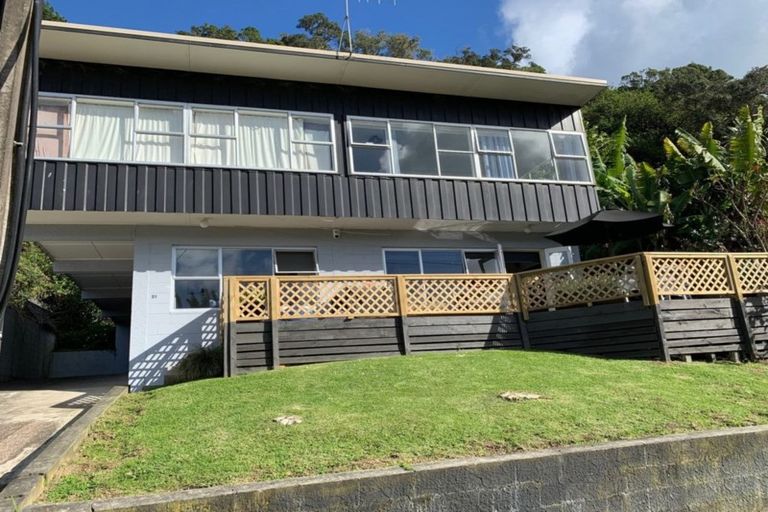 Photo of property in 27 Waiwera Place, Waiwera, Orewa, 0994