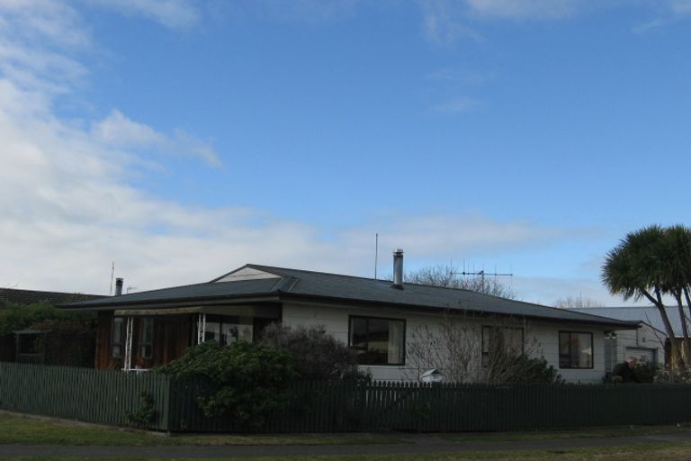 Photo of property in 36 Duckworth Crescent, Greenmeadows, Napier, 4112