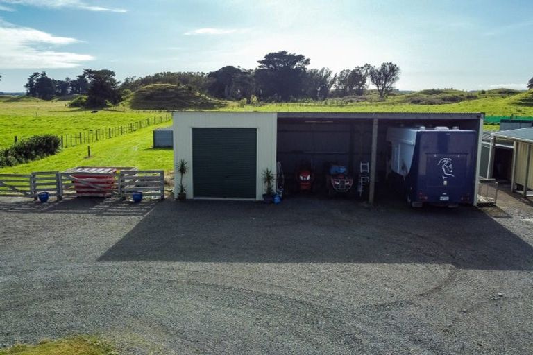 Photo of property in 140 Lake Road, Himatangi, Foxton, 4891