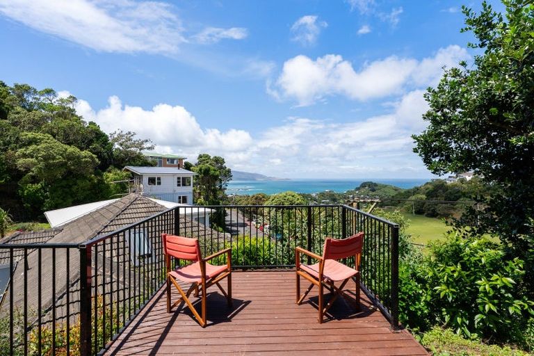 Photo of property in 7 Houghton Bay Road, Houghton Bay, Wellington, 6023