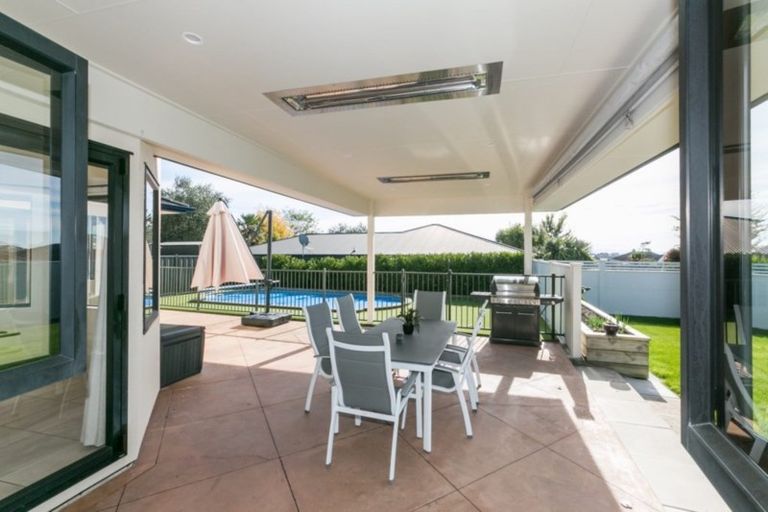 Photo of property in 2 The Croft, Havelock North, 4130