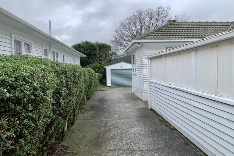 Photo of property in 32 Fraser Street, Wainuiomata, Lower Hutt, 5014