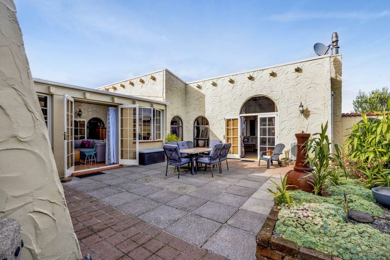 Photo of property in 15 Kowhai Street, Hawera, 4610