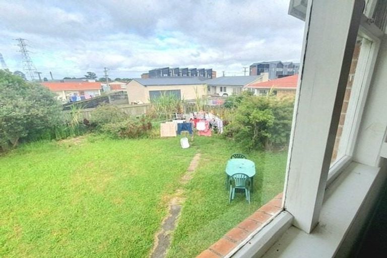 Photo of property in 1/19 Ti Rakau Drive, Pakuranga, Auckland, 2010