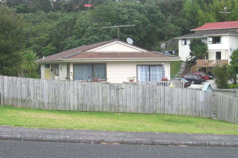 Photo of property in 52 Powrie Street, Glenfield, Auckland, 0629