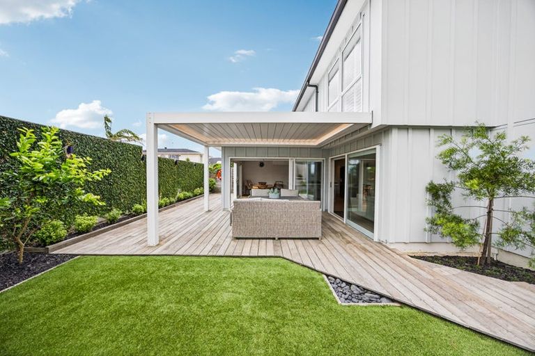 Photo of property in 9a Craig Road, Milford, Auckland, 0620