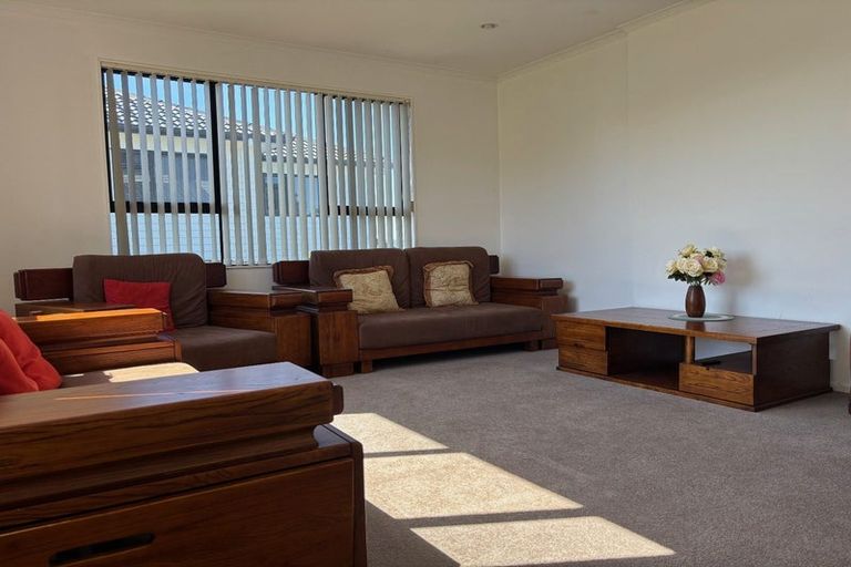 Photo of property in 40 Tiriwa Drive, Massey, Auckland, 0614