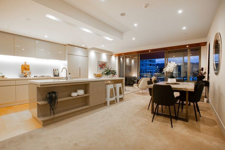 Photo of property in Clyde Quay Wharf, 1/7b Clyde Quay Wharf, Te Aro, Wellington, 6011