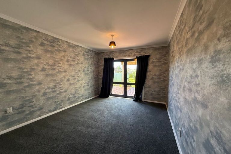 Photo of property in 15 Seddon Street, Takaro, Palmerston North, 4412