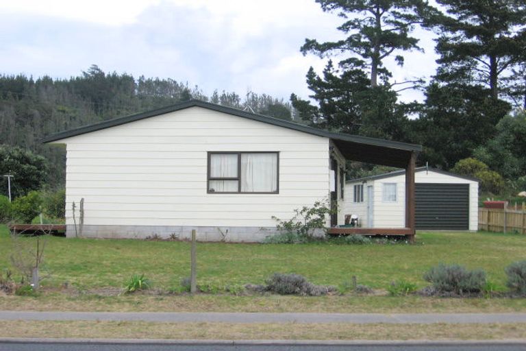 Photo of property in 140 Mayfair Avenue, Whangamata, 3620