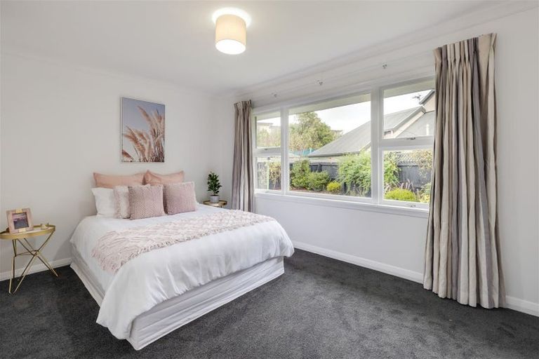 Photo of property in 8 Trist Place, Edgeware, Christchurch, 8013