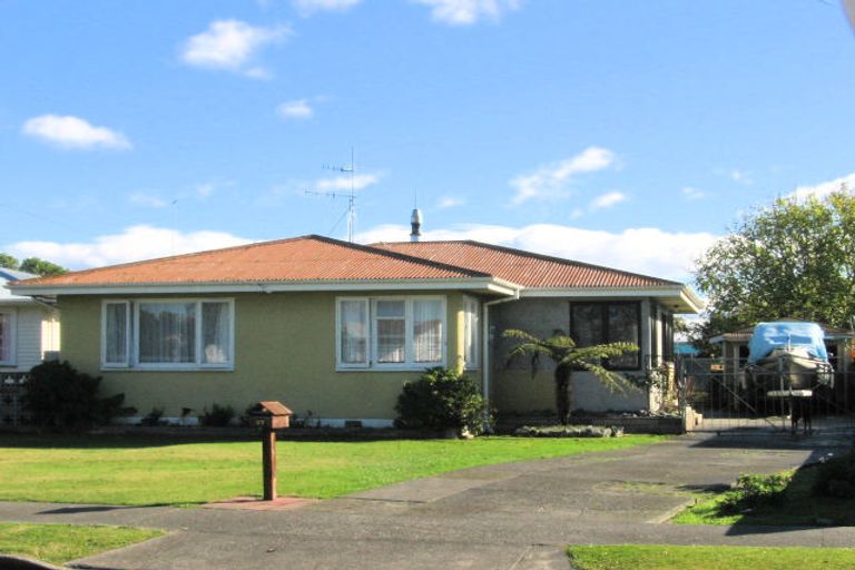 Photo of property in 27 Oldham Avenue, Onekawa, Napier, 4110