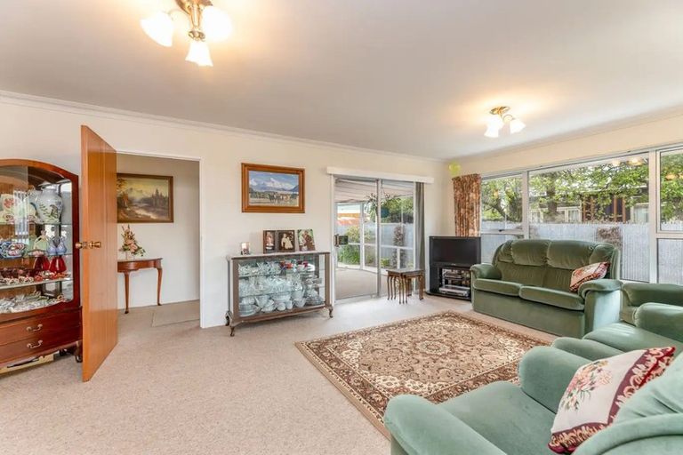 Photo of property in 22 Kennedys Bush Road, Halswell, Christchurch, 8025