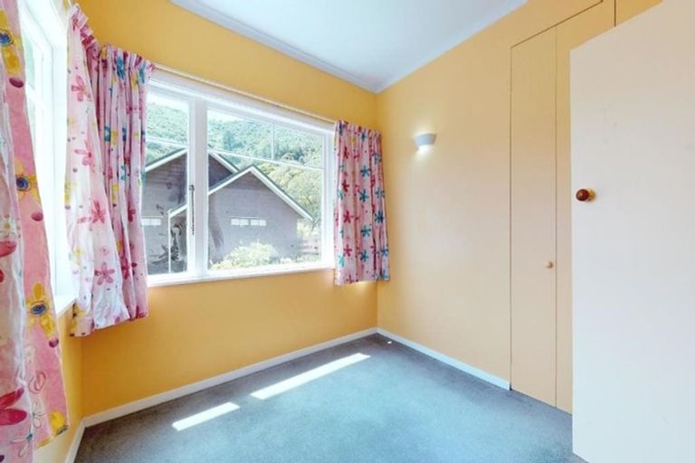 Photo of property in 97a Norton Park Grove, Waterloo, Lower Hutt, 5011