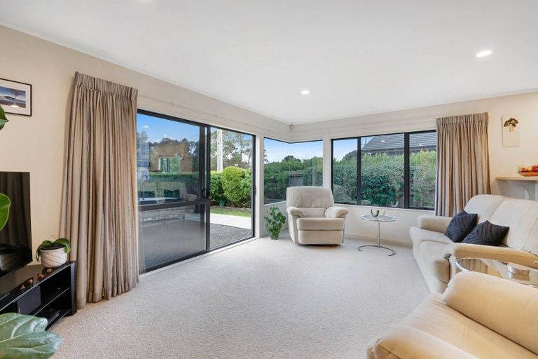 Photo of property in 20 Otanerua Road, Hatfields Beach, Orewa, 0931